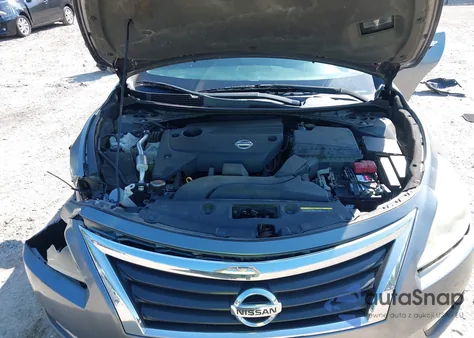 2015 Nissan Altima 2.5 S из США, поврежденный, VIN 1N4AL3AP8FC227765